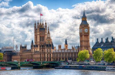 如何方便办理英国旅游签证呢？
